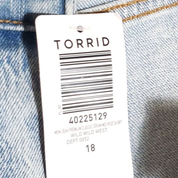 TORRID Wild Wild West Mom Jean Light wash Premium Mid Rise Short Size 18 NWT - Picture 7 of 7